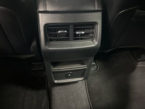 Used 2024 Ford Edge SEL image 14