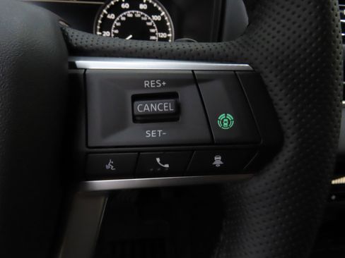 New 2025 Mitsubishi Outlander SE image 13