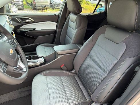 New 2026 Chevrolet Trax LT FWD image 16