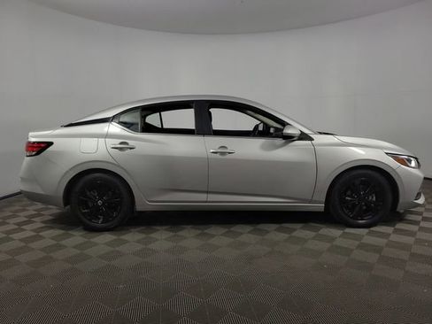Used 2023 Nissan Sentra SV FWD image 10