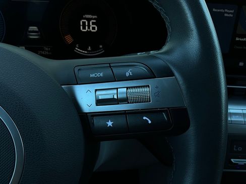 Used 2025 Hyundai Kona SEL image 36