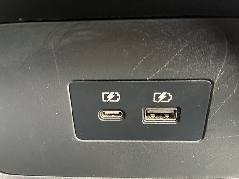 Used 2023 Nissan Rogue SV image 6