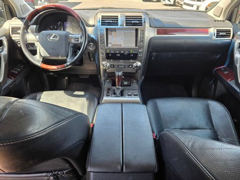 Used 2016 Lexus GX 460 w/ Premium Package AWD/4WD image 14