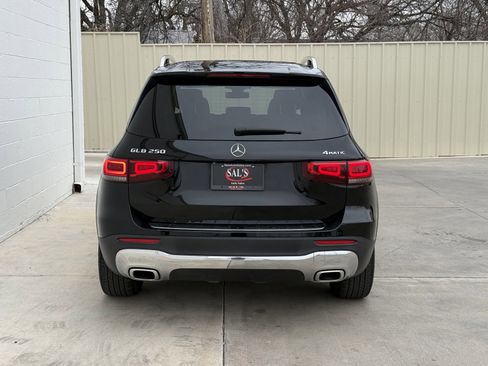 Used 2020 Mercedes-Benz GLB 250 4MATIC image 6
