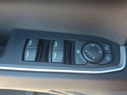 Used 2023 Chevrolet Silverado 1500 LT image 26
