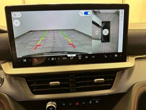 Certified 2025 Ford Explorer ST image 26