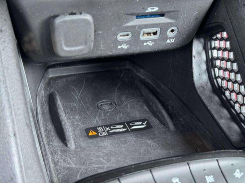 Used 2022 Chevrolet TrailBlazer RS w/ Technology Package image 13
