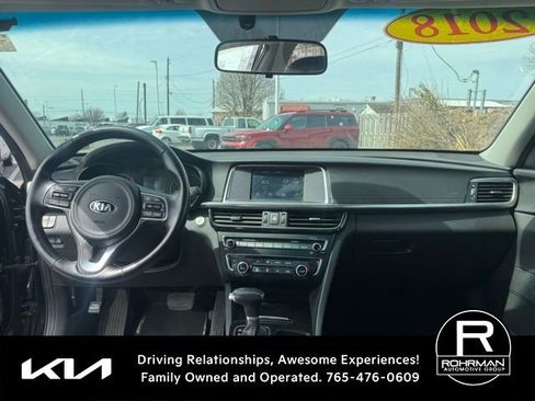 Used 2018 Kia Optima EX image 10