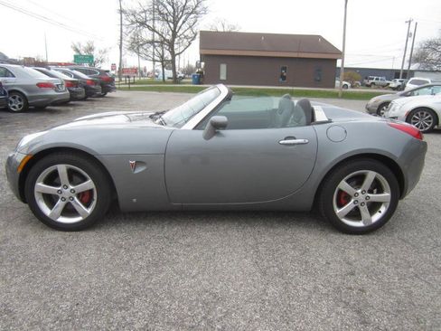Used 2006 Pontiac Solstice Convertible w/ Premium Package image 10