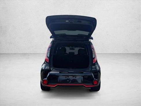 Used 2015 Kia Soul + image 6