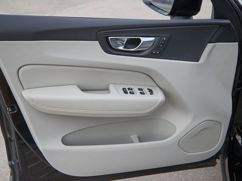 New 2025 Volvo XC60 T8 Plus w/ Protection Package Premier image 10