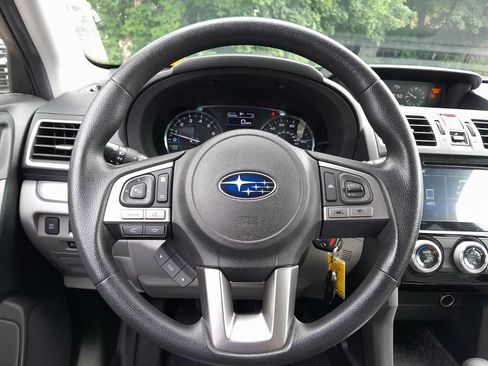 Used 2018 Subaru Forester 2.5i Premium AWD/4WD image 16