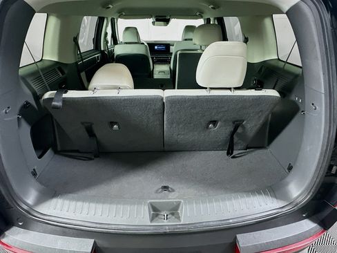 Used 2025 Hyundai Santa Fe SEL FWD image 30