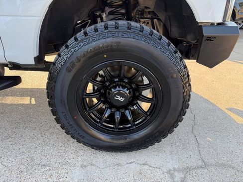 Used 2022 Ford F350 XL w/ Power Equipment Group image 16