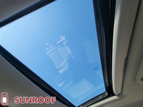 Used 2016 Honda Pilot Touring image 34