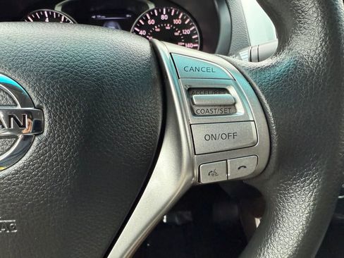 Used 2013 Nissan Altima 2.5 S FWD image 15