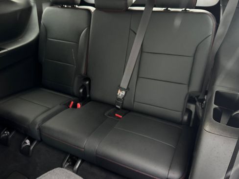 Used 2026 Chevrolet Traverse RS image 15