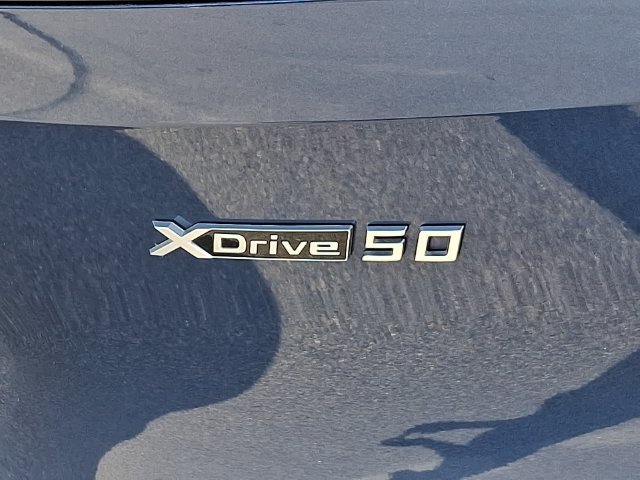 Used 2024 BMW iX xDrive50 w/ Sport Package AWD/4WD image 35