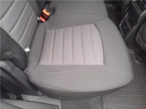 Used 2024 Ford Edge SE image 21