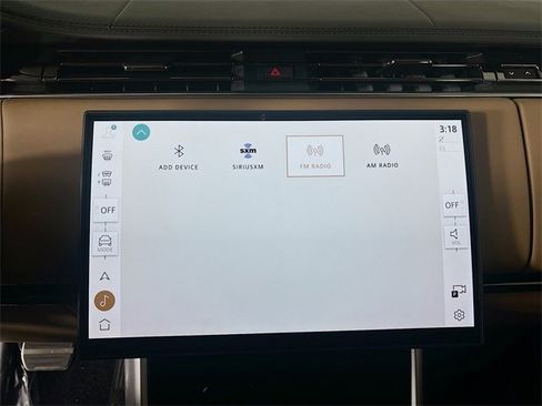 New 2025 Land Rover Range Rover SE image 15