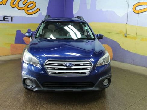 Used 2016 Subaru Outback 2.5i Premium image 3