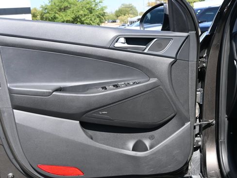 Used 2020 Hyundai Tucson Limited FWD image 19