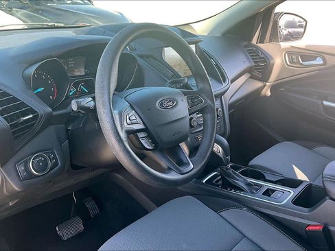 Used 2019 Ford Escape SE image 17