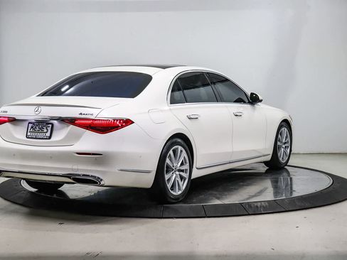 Used 2022 Mercedes-Benz S 500 4MATIC image 4