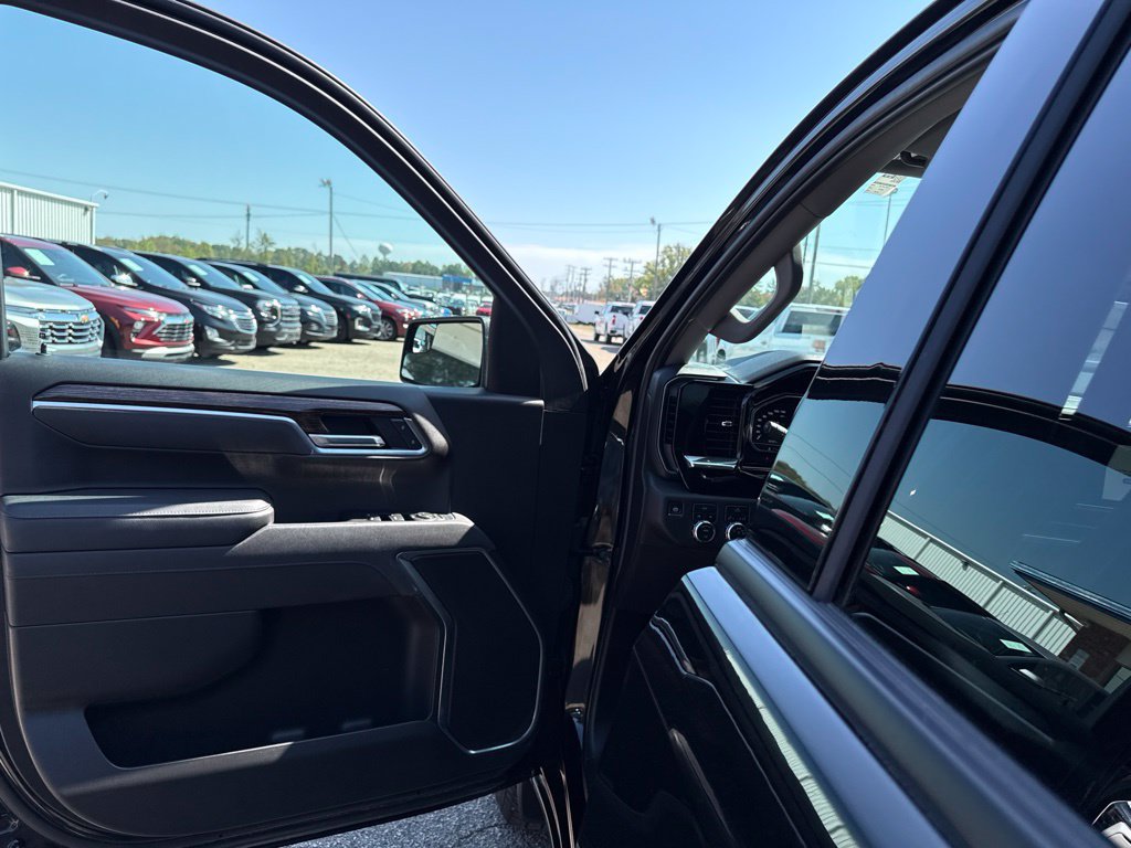 Used 2025 GMC Sierra 1500 Elevation AWD/4WD image 17