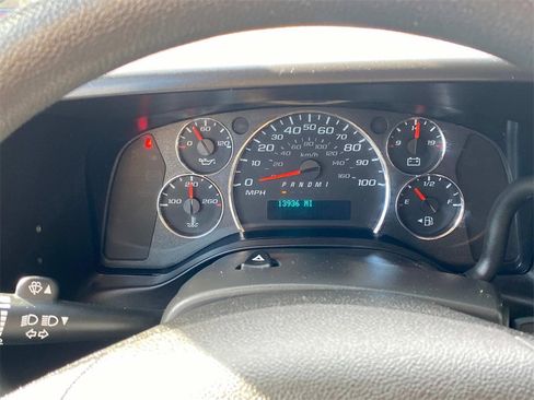 Used 2023 GMC Savana 2500 w/ Driver Convenience Package image 24