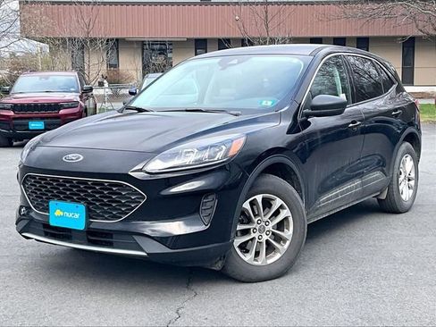 Used 2022 Ford Escape SE w/ Convenience Package image 3