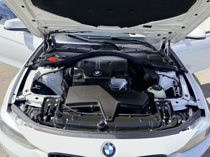 Used 2015 BMW 328i Sedan RWD image 31