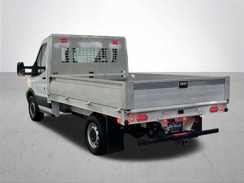 Used 2018 Ford Transit 250 138 RWD image 12