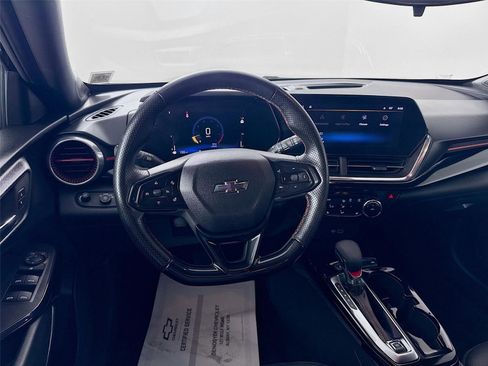 Used 2024 Chevrolet Trax RS w/ Driver Confidence Package image 22