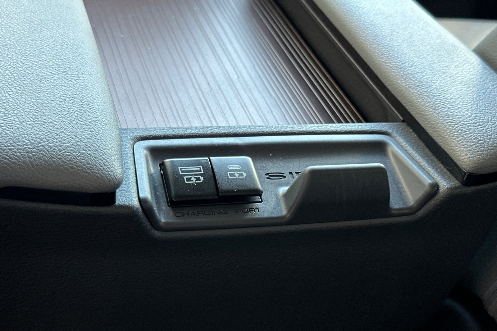 Certified 2024 Toyota Sienna XLE FWD image 16