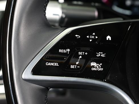 Used 2024 Mercedes-Benz Maybach S 580 4MATIC image 41