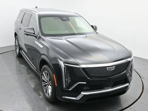 New 2026 Cadillac Escalade IQL Luxury w/ LPO, Floor Liner Package image 30