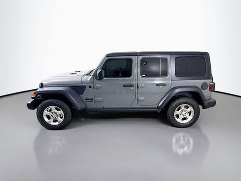 Used 2021 Jeep Wrangler Unlimited Freedom Edition image 4