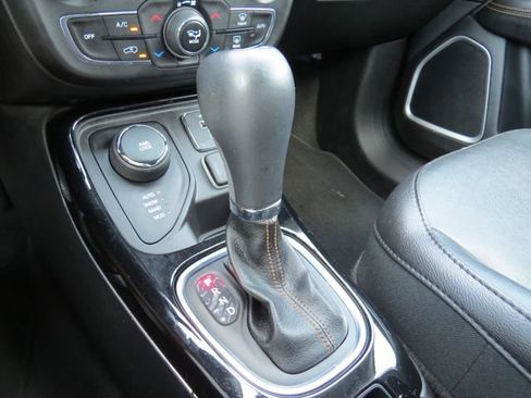 Used 2019 Jeep Compass Limited AWD/4WD image 26