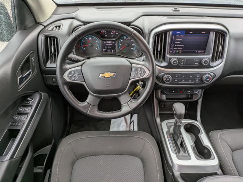 Used 2022 Chevrolet Colorado LT w/ LT Convenience Package image 15