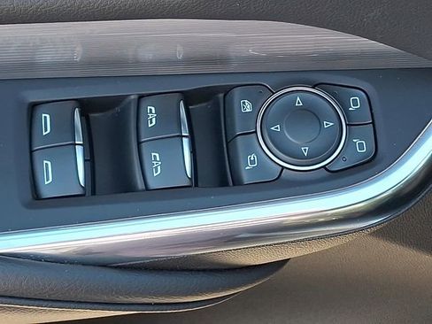 Used 2024 Cadillac XT4 Premium Luxury image 22