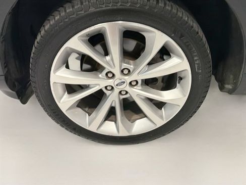Used 2023 Ford Explorer Platinum w/ Technology Package AWD/4WD image 27