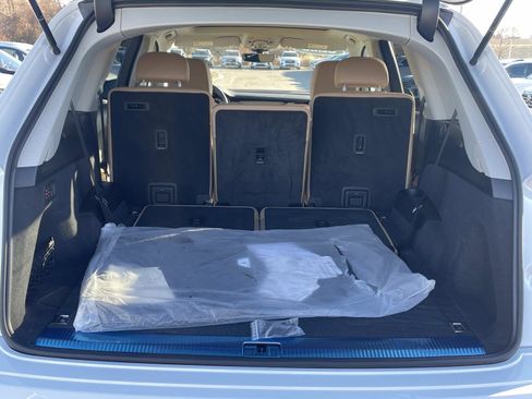 Used 2025 Audi Q7 2.0T Premium w/ Convenience Plus Package image 10