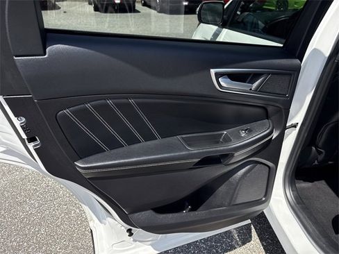 Used 2022 Ford Edge ST w/ Equipment Group 401A image 39