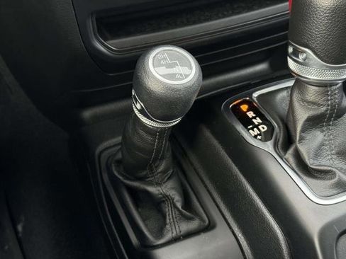 Used 2023 Jeep Gladiator Sport image 25