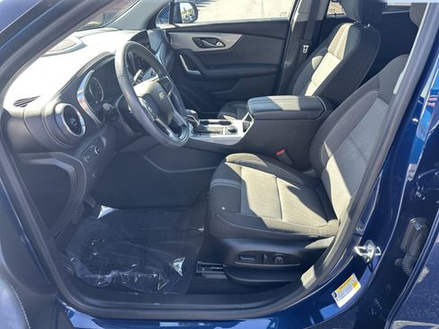 Used 2023 Chevrolet Blazer LT w/ Driver Confidence Package image 9
