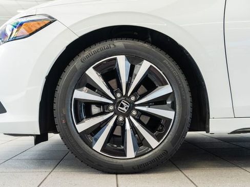 Used 2024 Honda Civic EX-L image 7