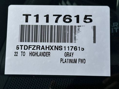 Used 2022 Toyota Highlander Platinum image 15