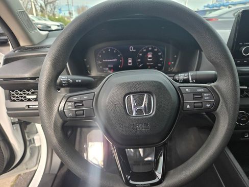 Certified 2023 Honda Accord EX image 25