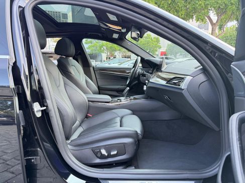 Used 2019 BMW 530e RWD image 42